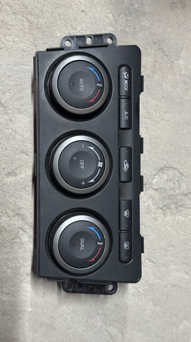 Блок управления режимов отопления GAM761190B MAZDA