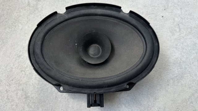 Динамик передней двери GS1E66960 MAZDA
