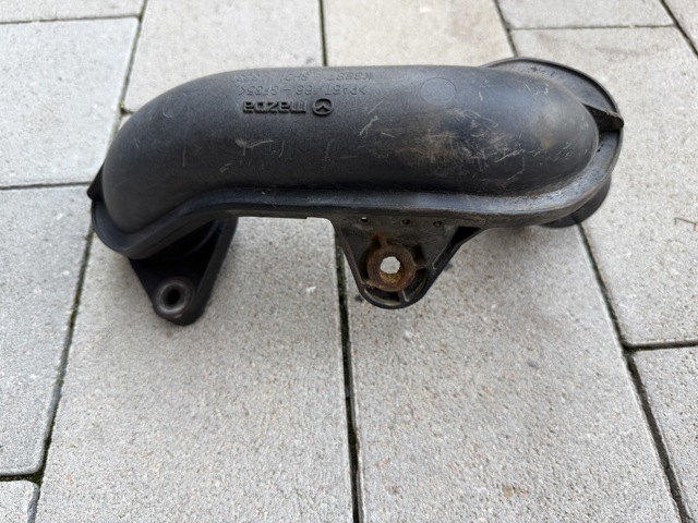 SH0113331 MAZDA Шланг (патрубок) интеркуллера купить в Ирпень