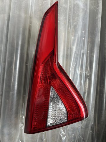 Задний левый внутренний фонарь 92403C2000 HYUNDAI
