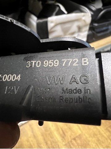 VAG 3T0959772B в наличии Запорожье