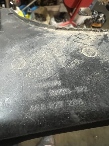 VAG 4G8827280 в наличии Ирпень