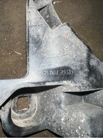 4G9807393D VAG Направляющая заднего бампера левая купить в Николаев