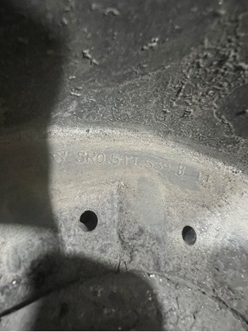 8R0511539B Защита амортизатора заднего купить Одесса