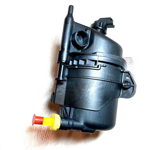 Фильтр топлива LR085987 LAND ROVER