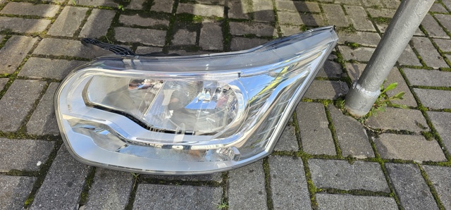 Фара дальнего света в сборе 2639546 FORD