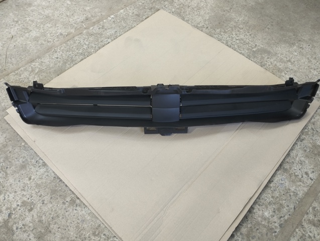 Жалюзи радиатора охлаждения 51745A1A698 BMW