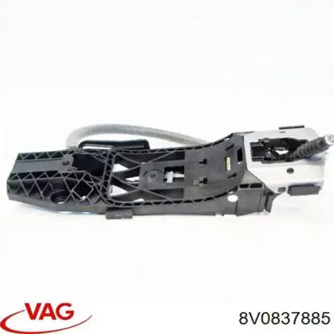 Держатель наружной ручки двери, передней левой 8V0837885 VAG