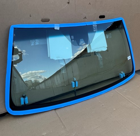 Переднее стекло 561016A974 TOYOTA