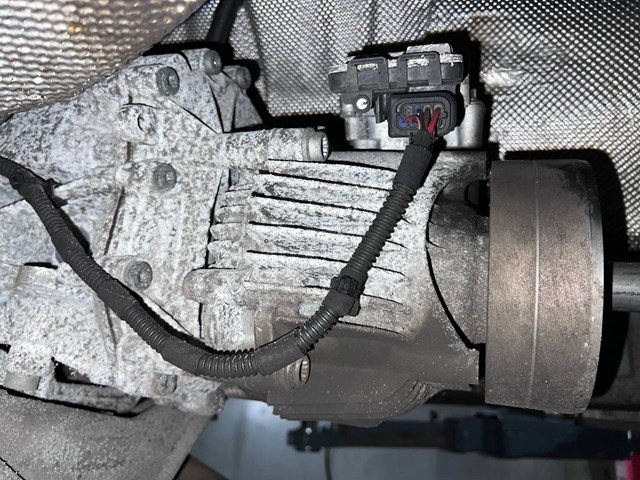 PORSCHE 95B341010 Раздатка в наличии Ирпень