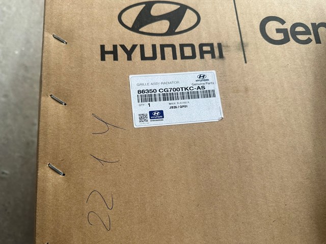 Облицовка радиатора 86350CG700TKCAS HYUNDAI
