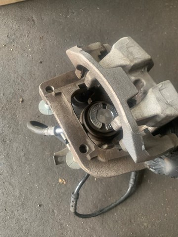 34208836841 BMW Суппорт тормозной задний левый купить в Винница