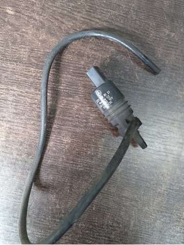 MERCEDES 2218690121 Моторчик омывателя в наличии Ровно