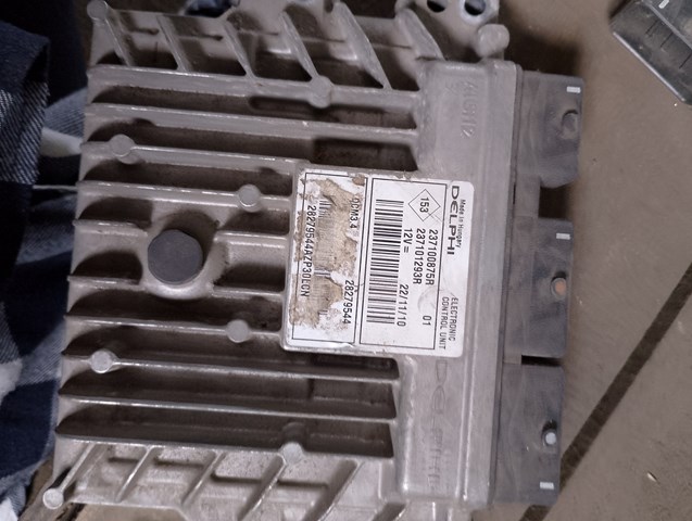 Компьютер двигателя 237101293R RENAULT