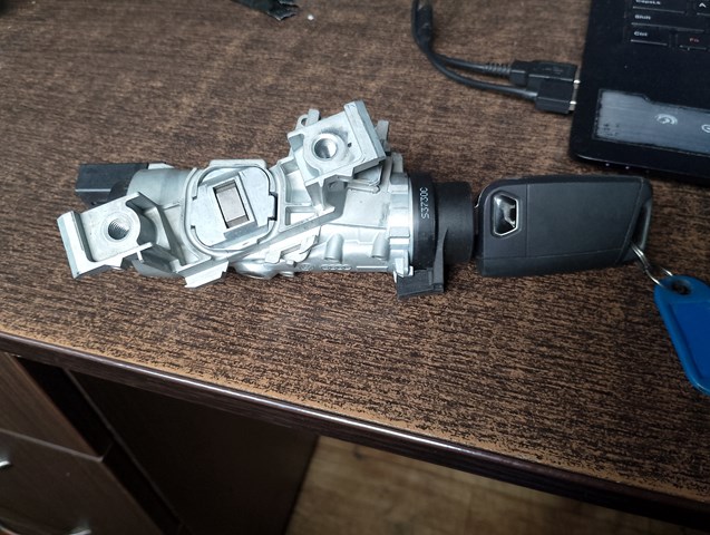 Контактная группа замка зажигания 5Q1905865 VAG