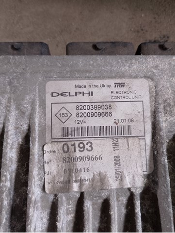 Компьютер двигателя 8200399038 RENAULT