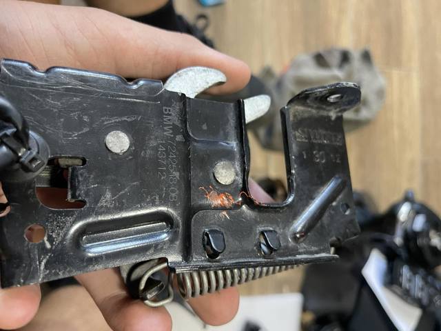 7242548 BMW Замок капота левый купить в Житомир