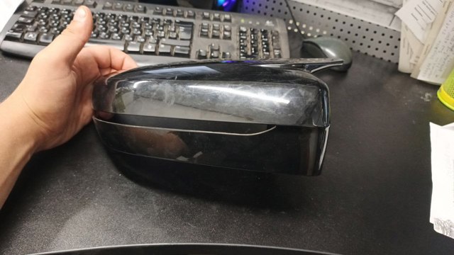 Накладка правого бокового зеркала 51167422720 BMW