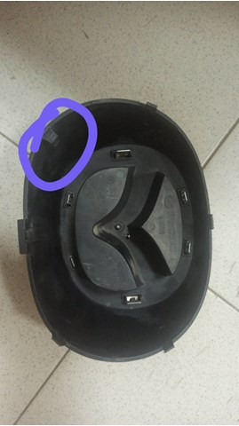 MAZDA KB8A50722A Кронштейн эмблемы решетки радиатора в наличии Украина