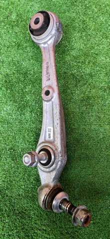 Рычаг передней подвески нижний, правый 31106878082 BMW
