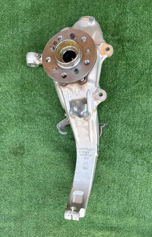 BMW 31216876656 Цапфа передняя правая в наличии Днепр