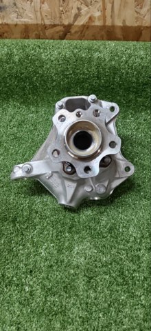 Цапфа поворотная левая 31216882595 BMW