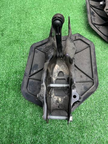 Рычаги задней подвески 33306878031 BMW