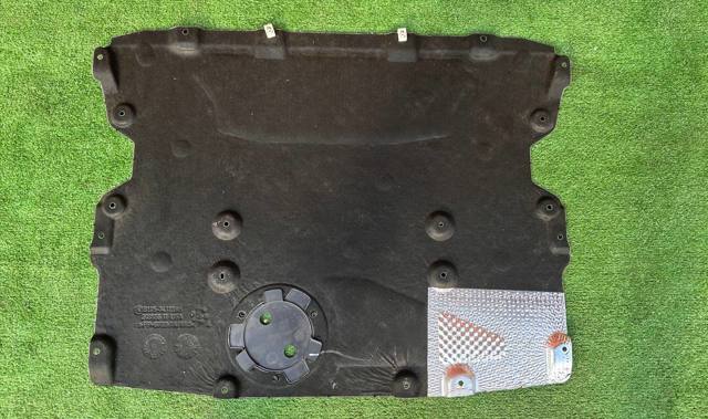 51757417386 BMW Защита двигателя, поддона (моторного отсека) купить в Днепр