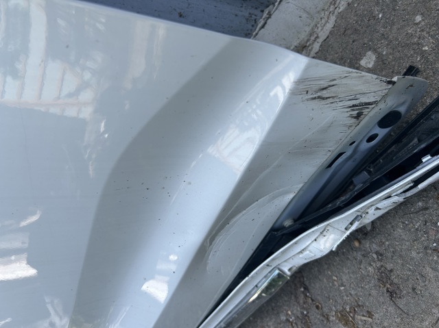 VOLVO 32228849 Дверь передняя правая в наличии Ровно