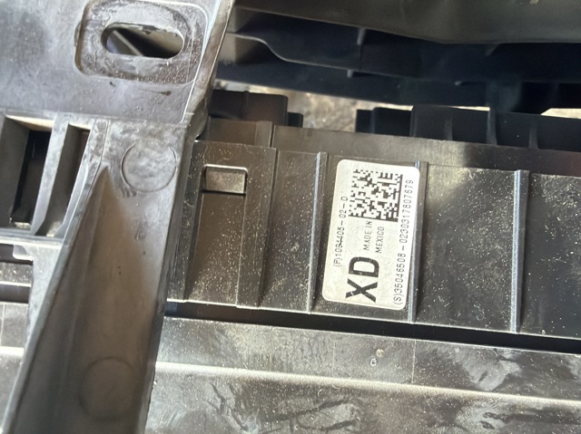 Блок предохранителей и реле 109440502D TESLA