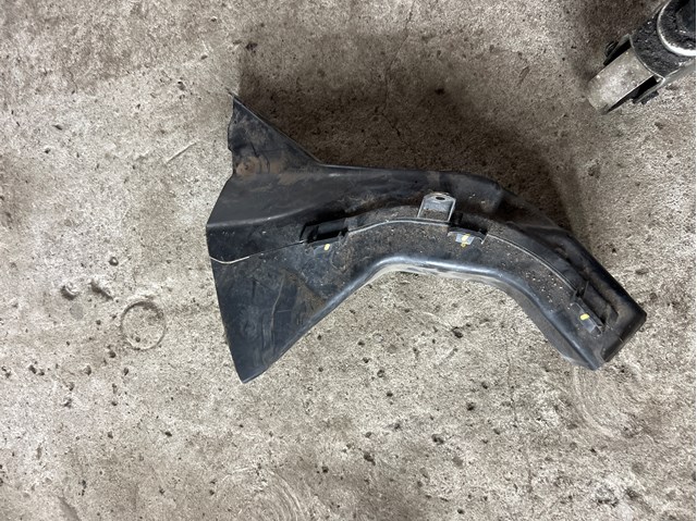 51747290611 BMW Воздуховод тормозного диска левый купить в Киев
