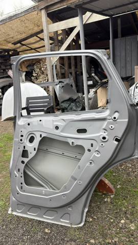 FORD 2525161 Дверь задняя правая в наличии Львов