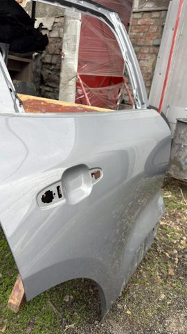 FORD 2525161 Дверь задняя правая в наличии Львов
