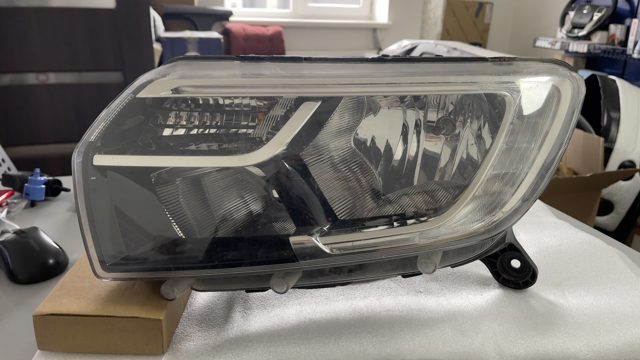 Фара 260607366R RENAULT