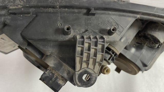 260607366R RENAULT Левая фара купить в Черновцы