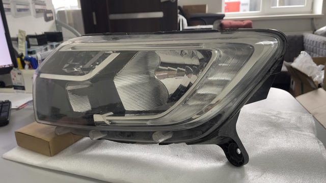 RENAULT 260607366R Фара левая в наличии Кривой Рог