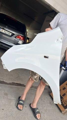 Крыло переднее левое 631011356R RENAULT