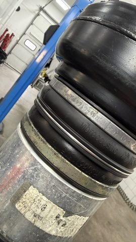 Пневмоподушка/пневморессора моста переднего 95B616039F PORSCHE