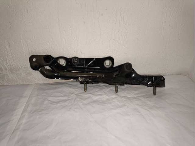 Петля багажника 109282100E TESLA