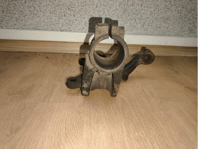 5C0407255 Цапфа передняя левая купить Каменское