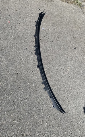 Решетка дворников 31424477 VOLVO