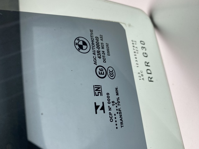 BMW 51377375190 Стекло двери задней правой в наличии Хмельницкий