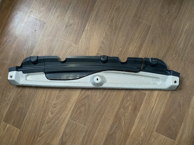 Детали пола (основание кузова или пол) 51757475999 BMW