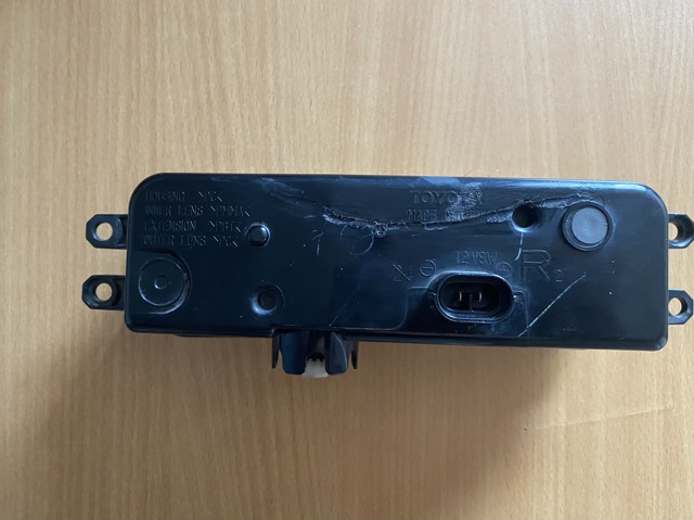 812200C040 TOYOTA Фара противотуманная левая купить в Ирпень