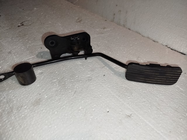 Педаль акселератора 327002H100 HYUNDAI