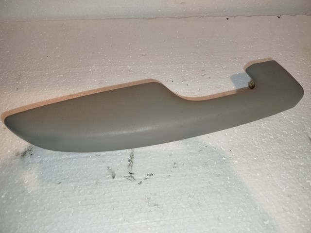 Ручка подлокотника передней двери внутренняя, правая 827202F00087 HYUNDAI