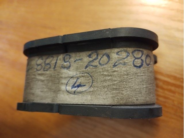 Втулка стабилизатора заднего 4881820280 TOYOTA