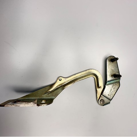 FORD 1595456 Петля капота левая в наличии Житомир