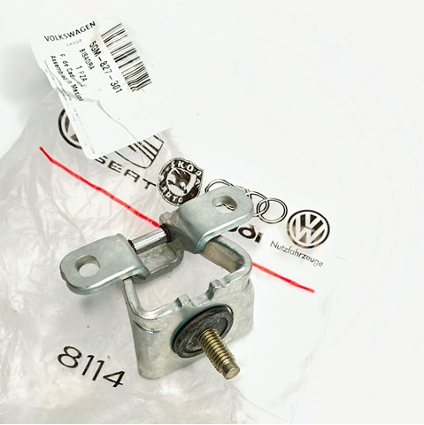 5GM827301 Петля двери задней (багажной 3/5-й) купить Чернигов