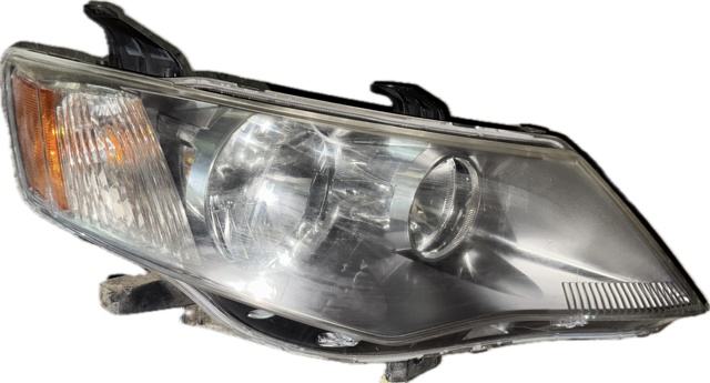 Фара правая Митсубиси Аутлендер 2 40